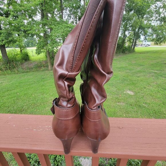 Arizona Jean Company Absolute Chocolate Brown Faux Leather Slouchy Boot Size 10 - Picture 7 of 11